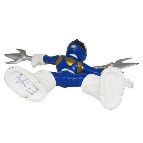 Mighty Morphin Blue Power Ranger - 2.5" Mini Battle Ready PVC Toy Figure 2009 - Picture 7 of 8
